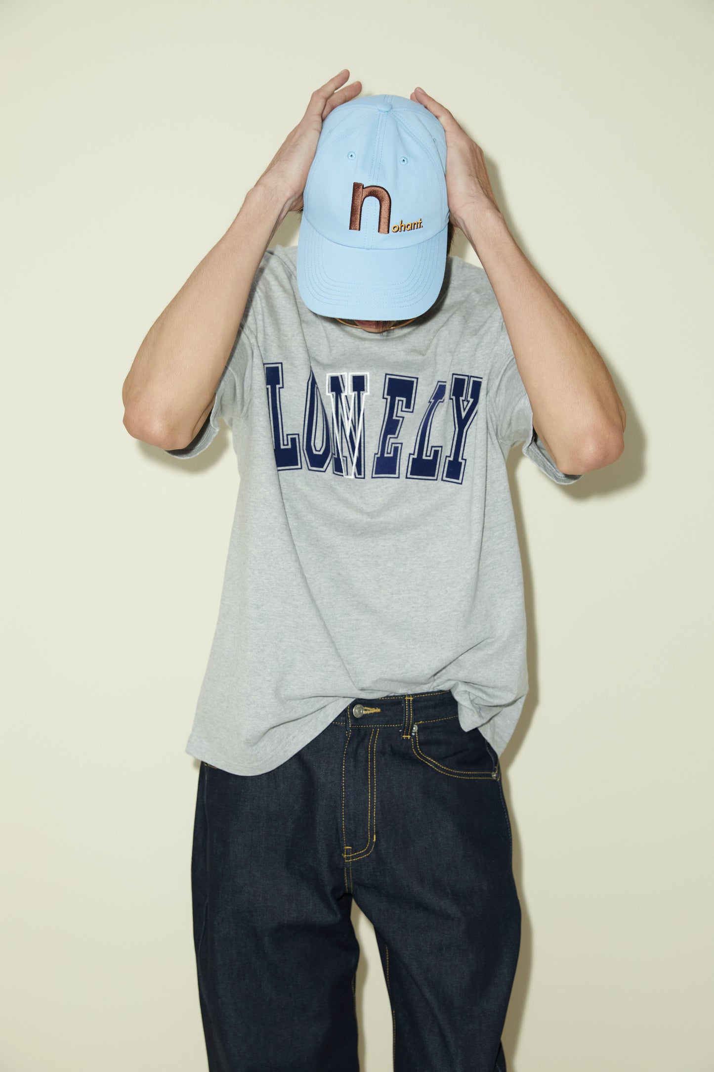 LONELY/LOVELY SHORT SLEEVE T SHIRT GRAY NAVY