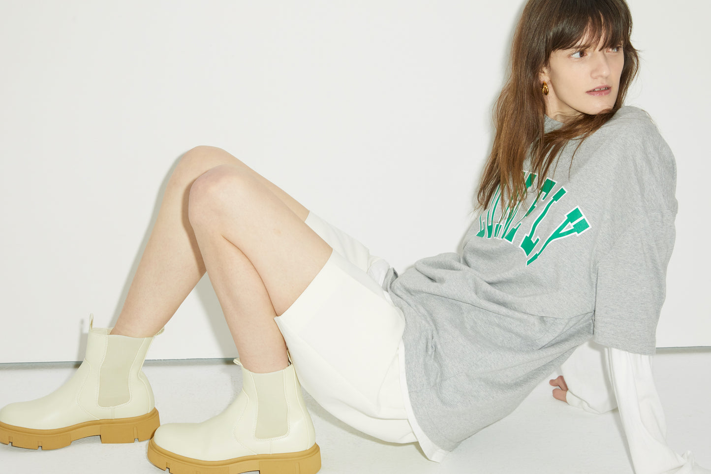 LONELY/LOVELY SHORT SLEEVE T SHIRT GRAY