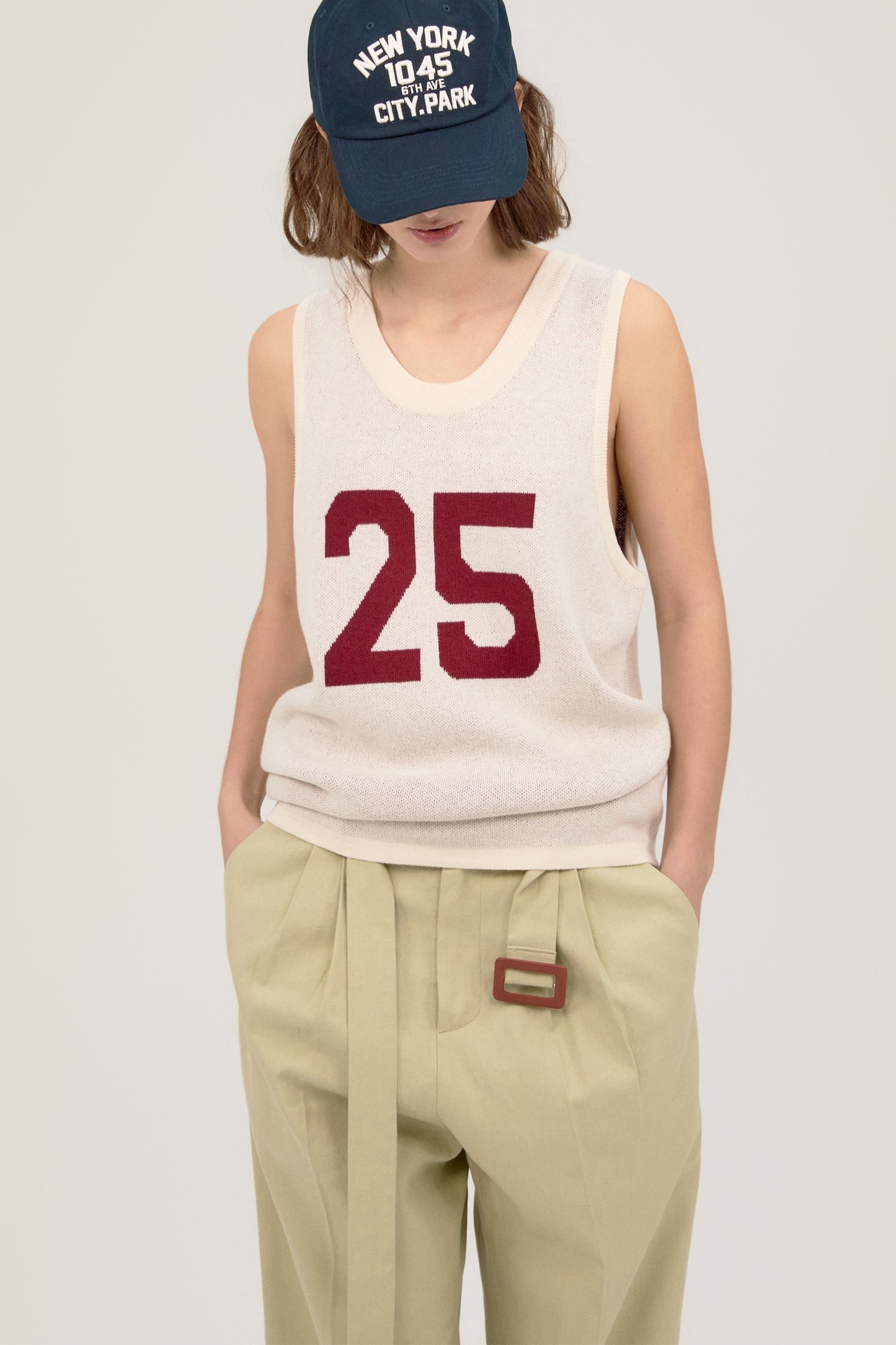 25 JACQUARD SLEEVELES KNIT IVORY