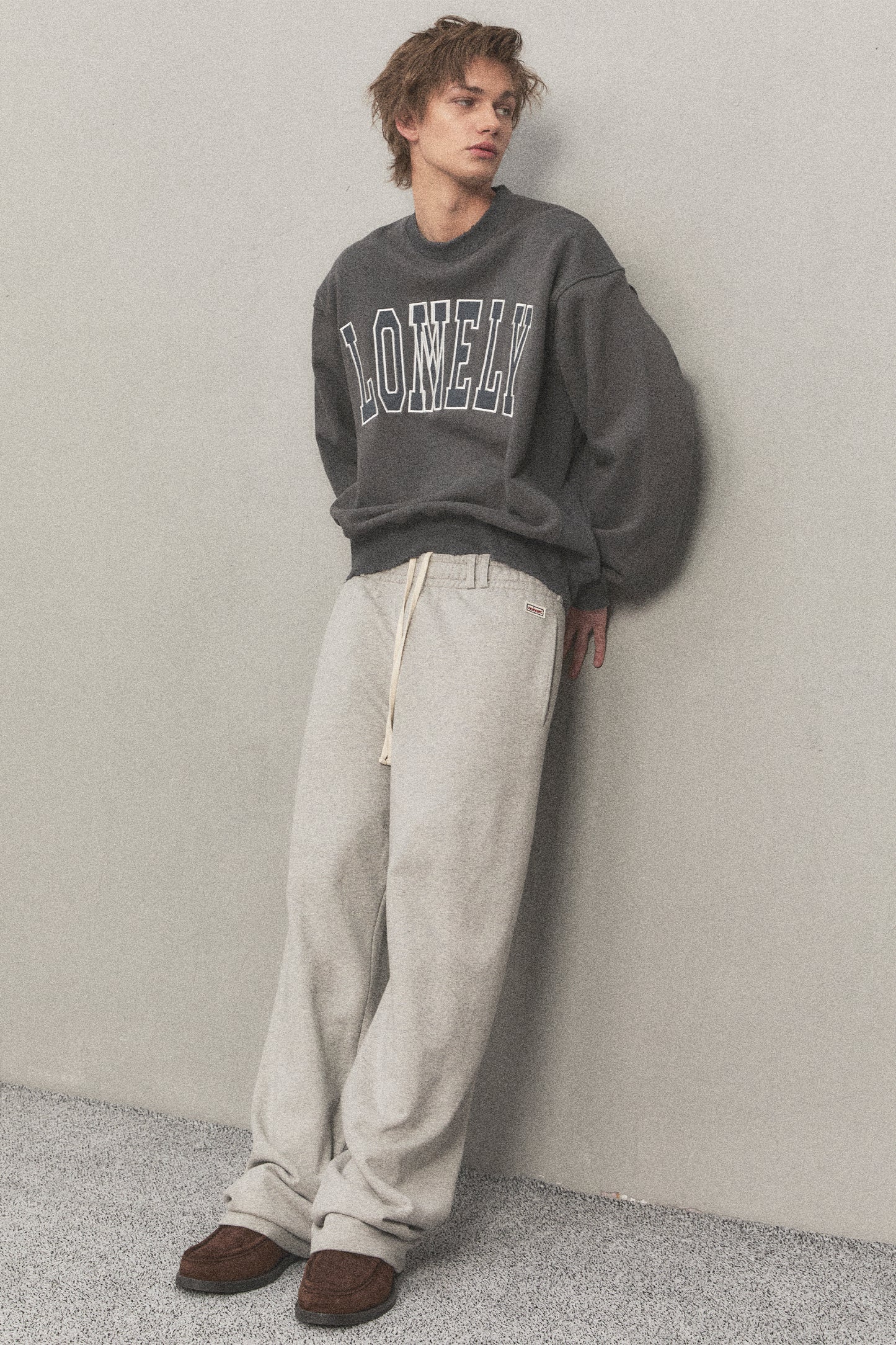 LONELY/LOVELY DAMAGE SWEATSHIRT CHARCOAL