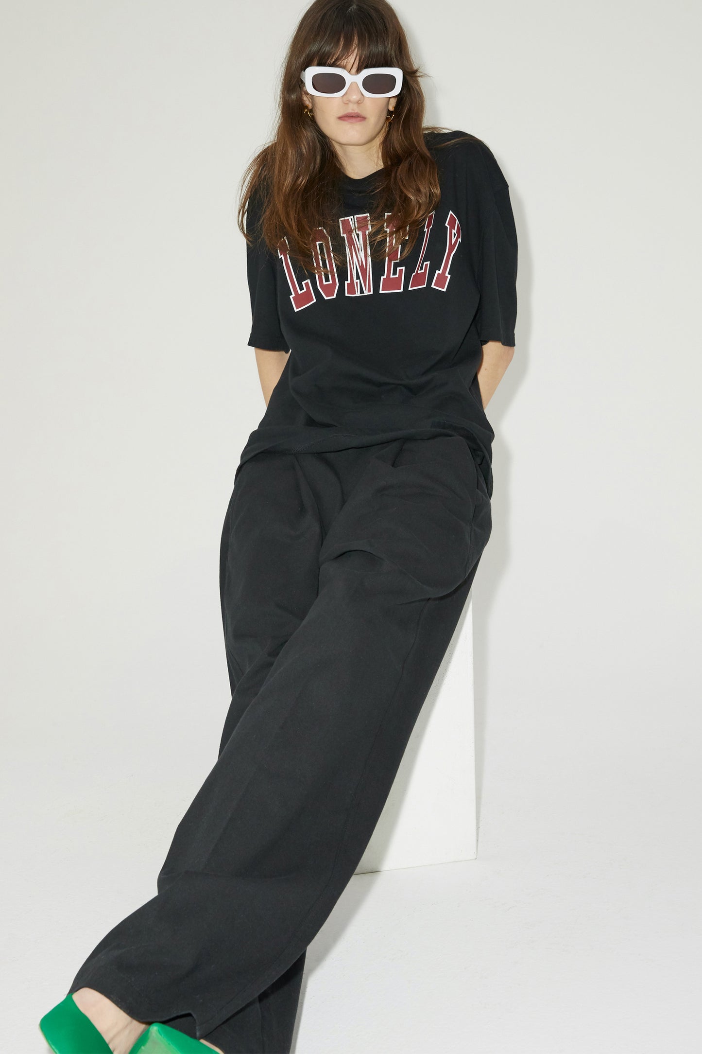 LONELY/LOVELY SHORT SLEEVE T SHIRT BLACK