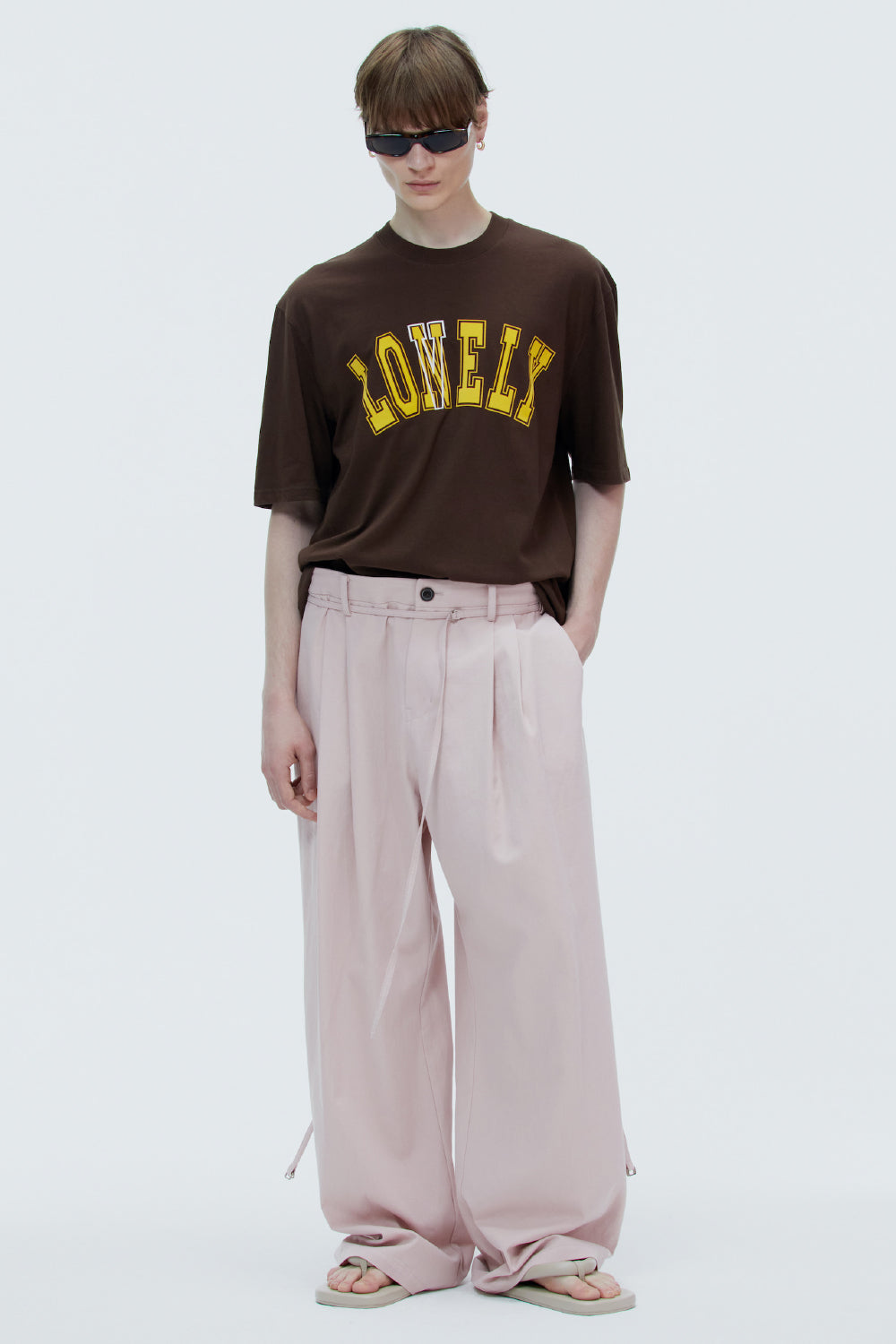 LONELY/LOVELY SHORT SLEEVE T SHIRT BROWN