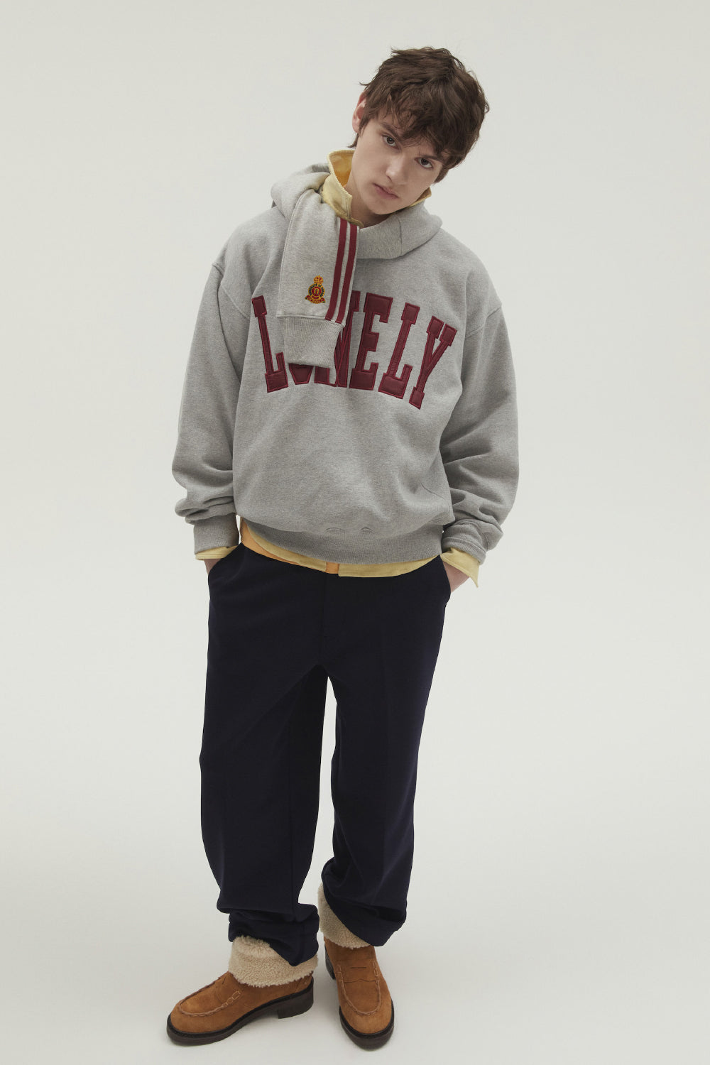 LONELY/LOVELY FLUFF SWEATSHIRT GRAY-BURGUNDY