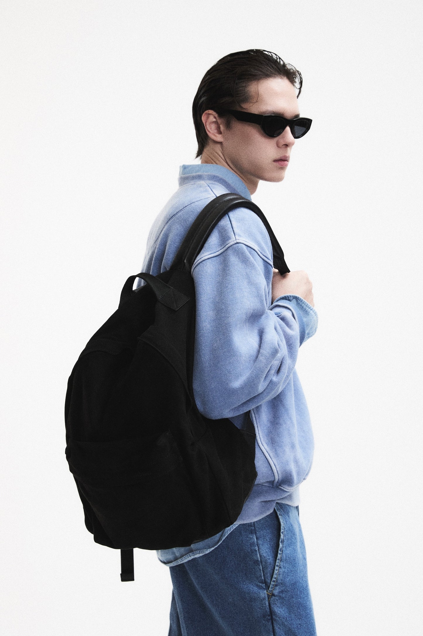 SUEDE DAYPACK BLACK