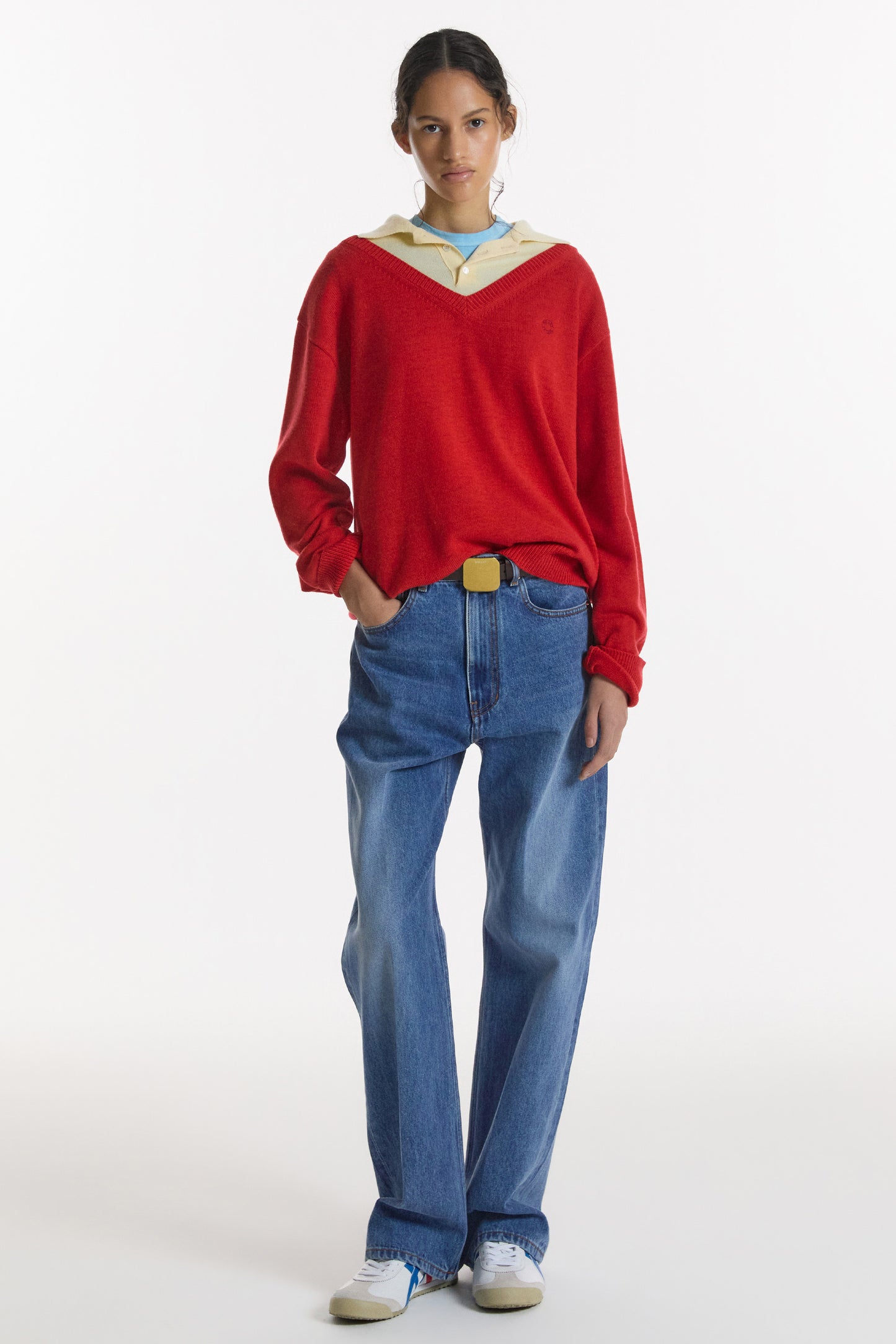 LAYERED V-NECK COLLAR KNIT RED