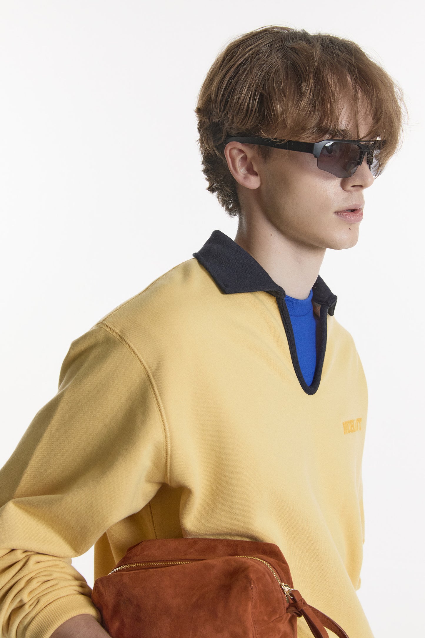 CLASSIC V-NECK SWEATSHIRT YELLOW