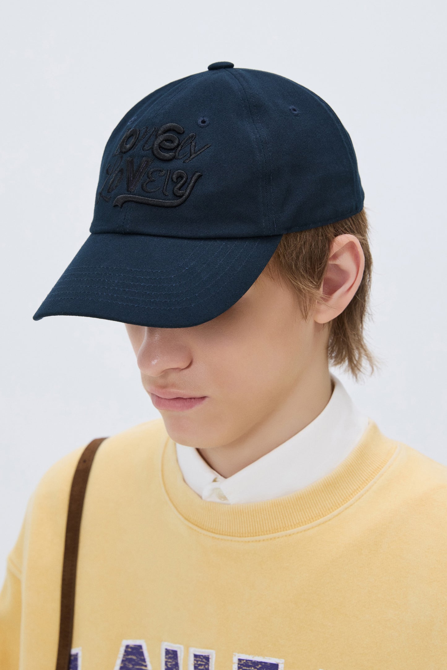 LNLV DOODLE LOGO BALL CAP NAVY(STANDARD FIT)