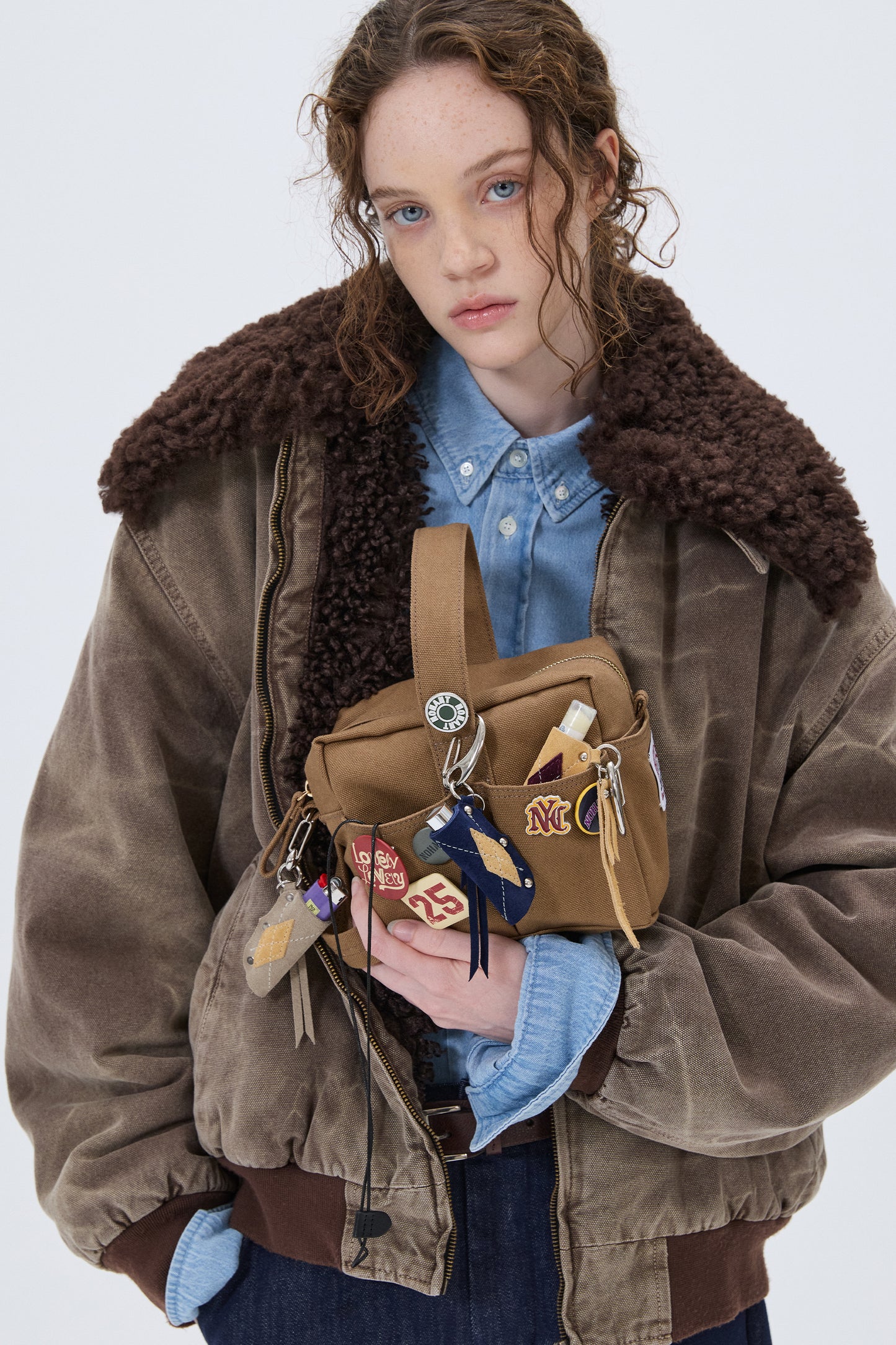 ARCHIVE LOGO BADGE SET