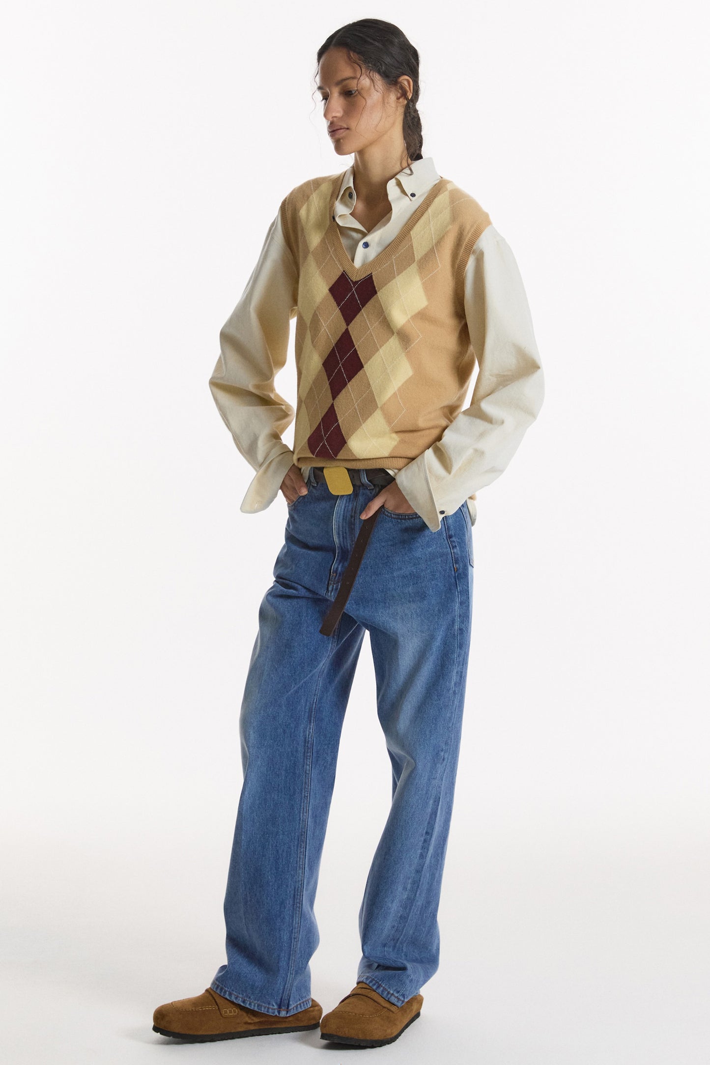CASHMERE BLENDED ARGYLE VEST BEIGE