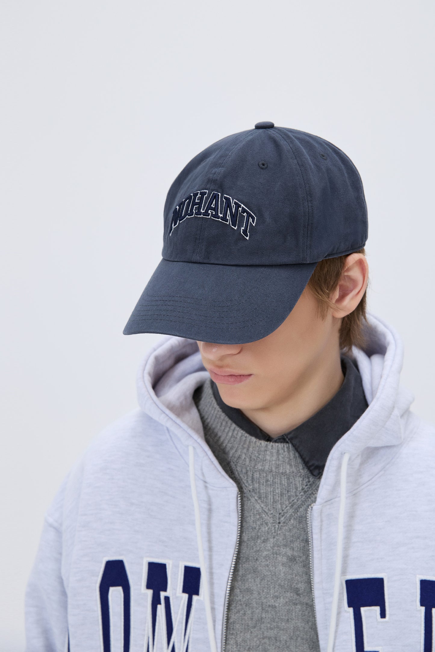 ARCH EMBROIDERY LOGO BALL CAP NAVY