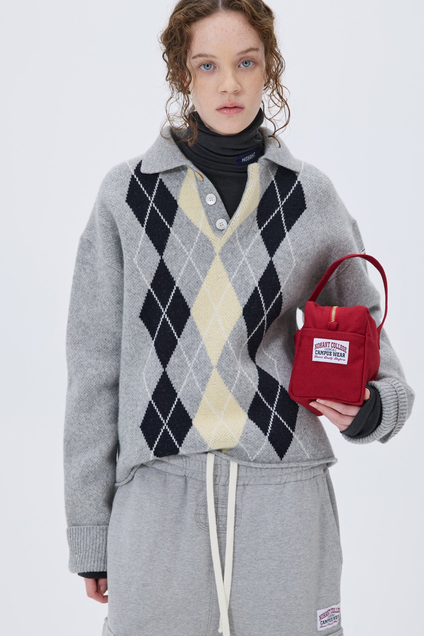 ARGYLE JACQUARD CROP KNIT GRAY