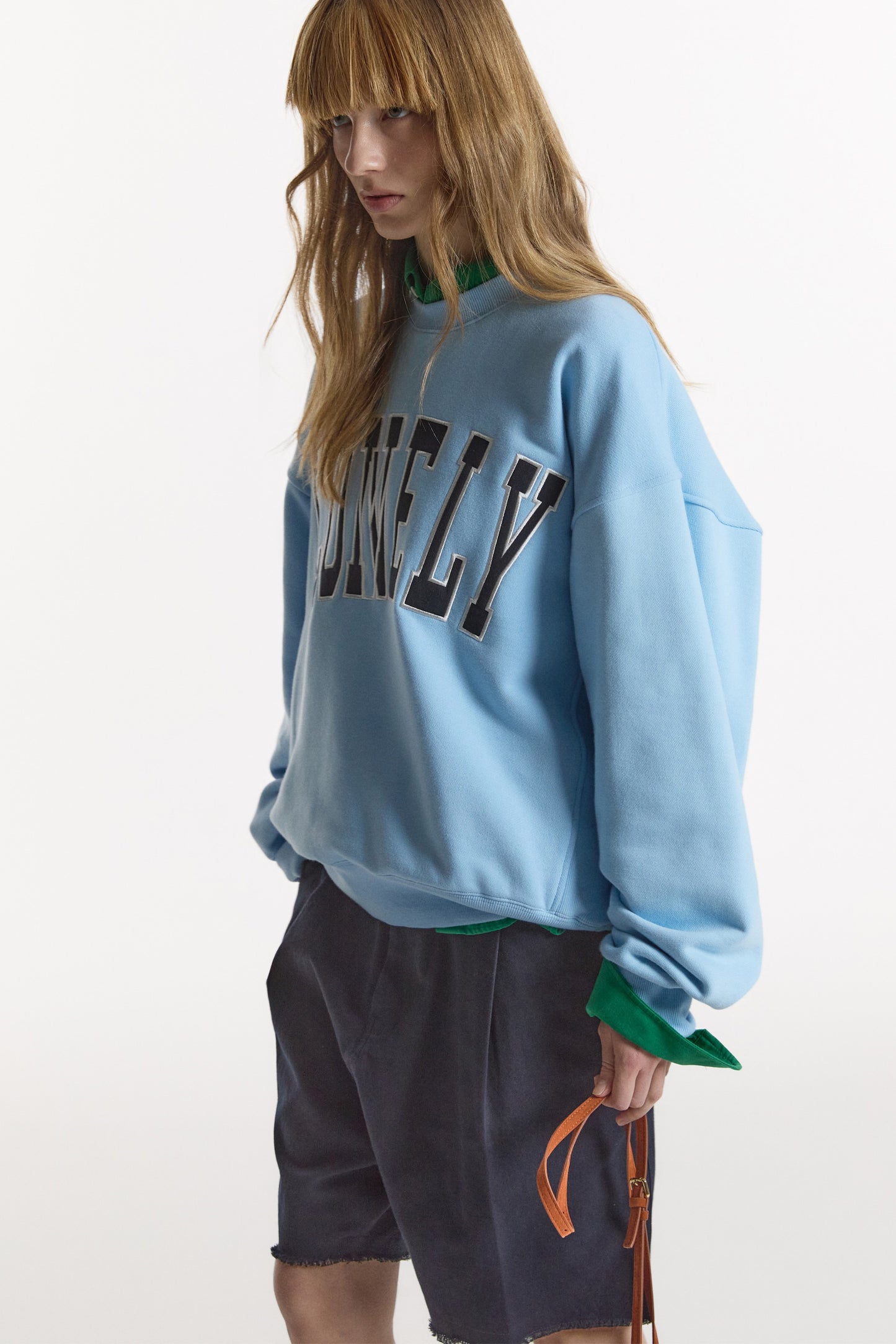 LONELY/LOVELY SWEATSHIRT SKY BLUE