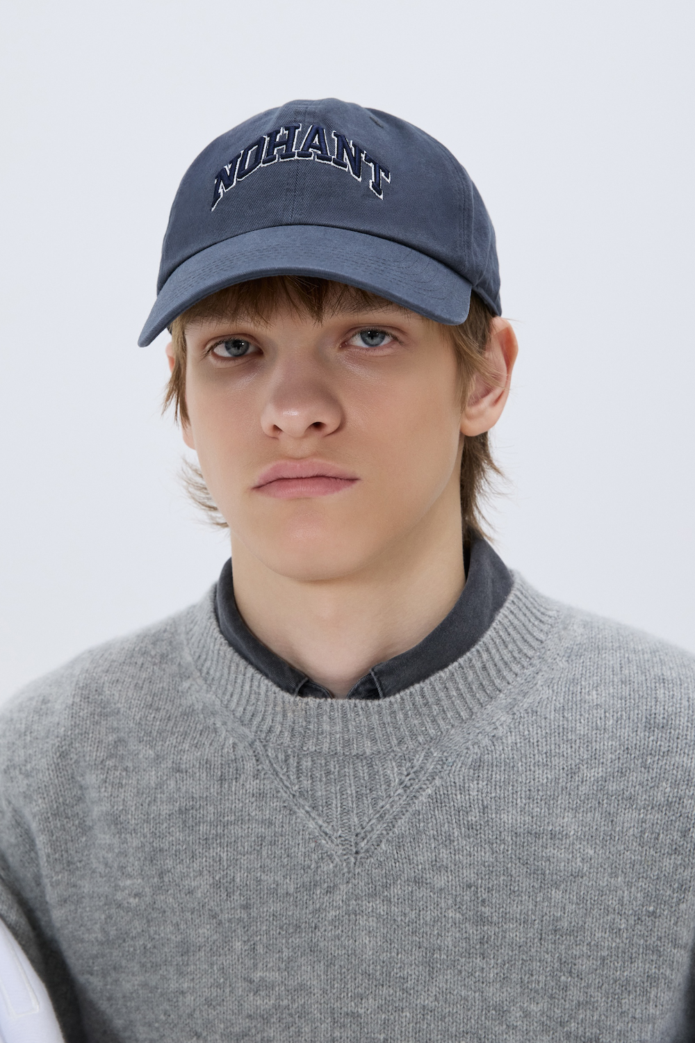 ARCH EMBROIDERY LOGO BALL CAP NAVY