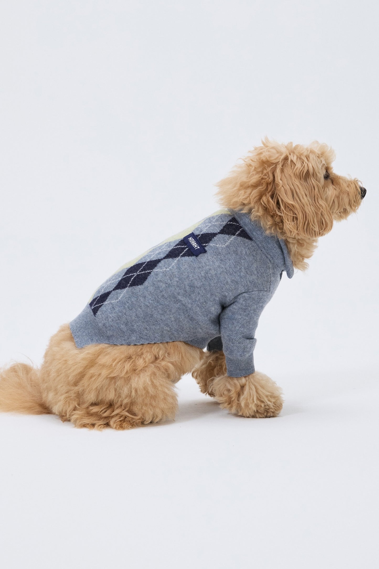 PET ARGYLE JACQUARD KNIT GRAY