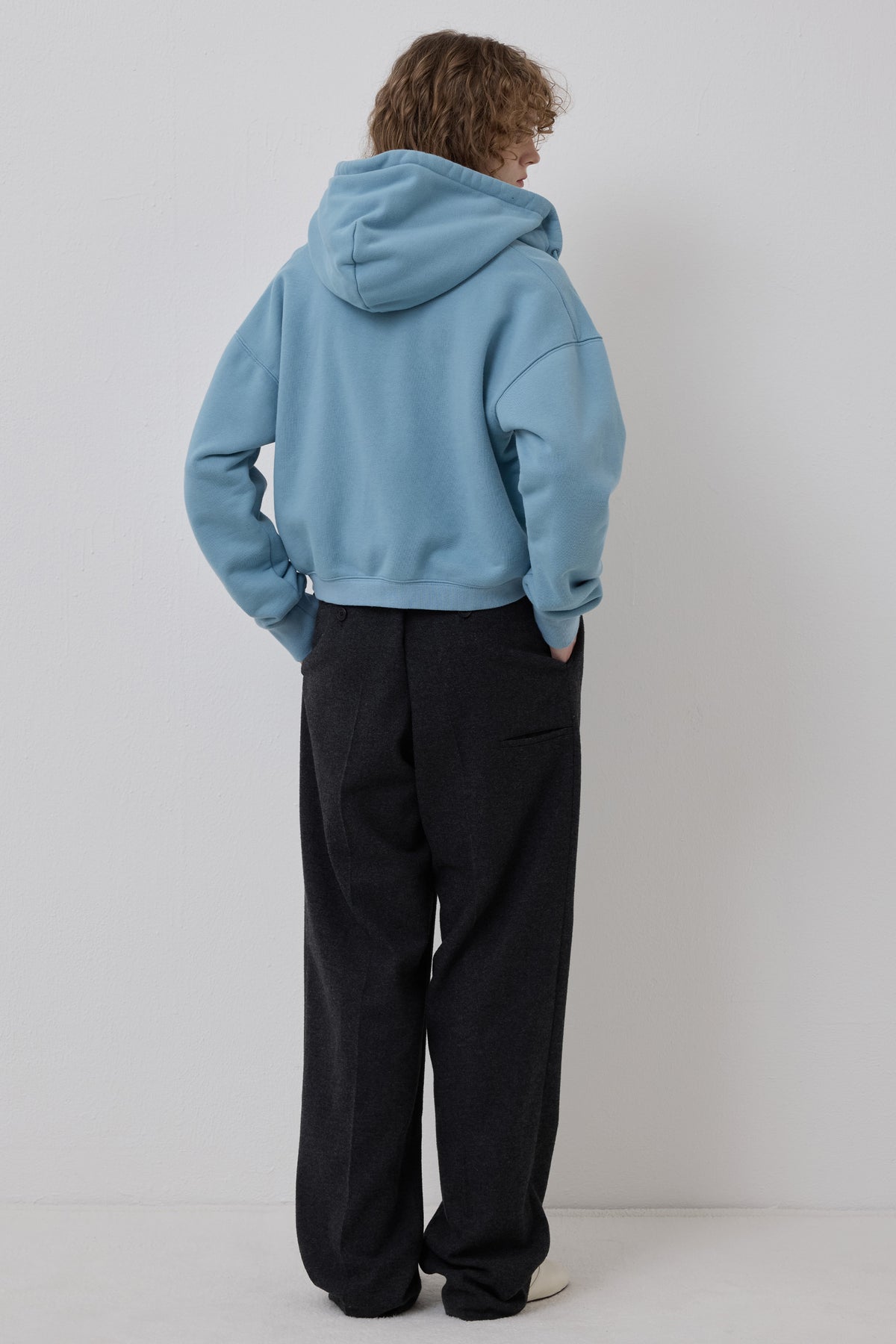 LONELY/LOVELY CROP HOODIE ZIP-UP SKY BLUE