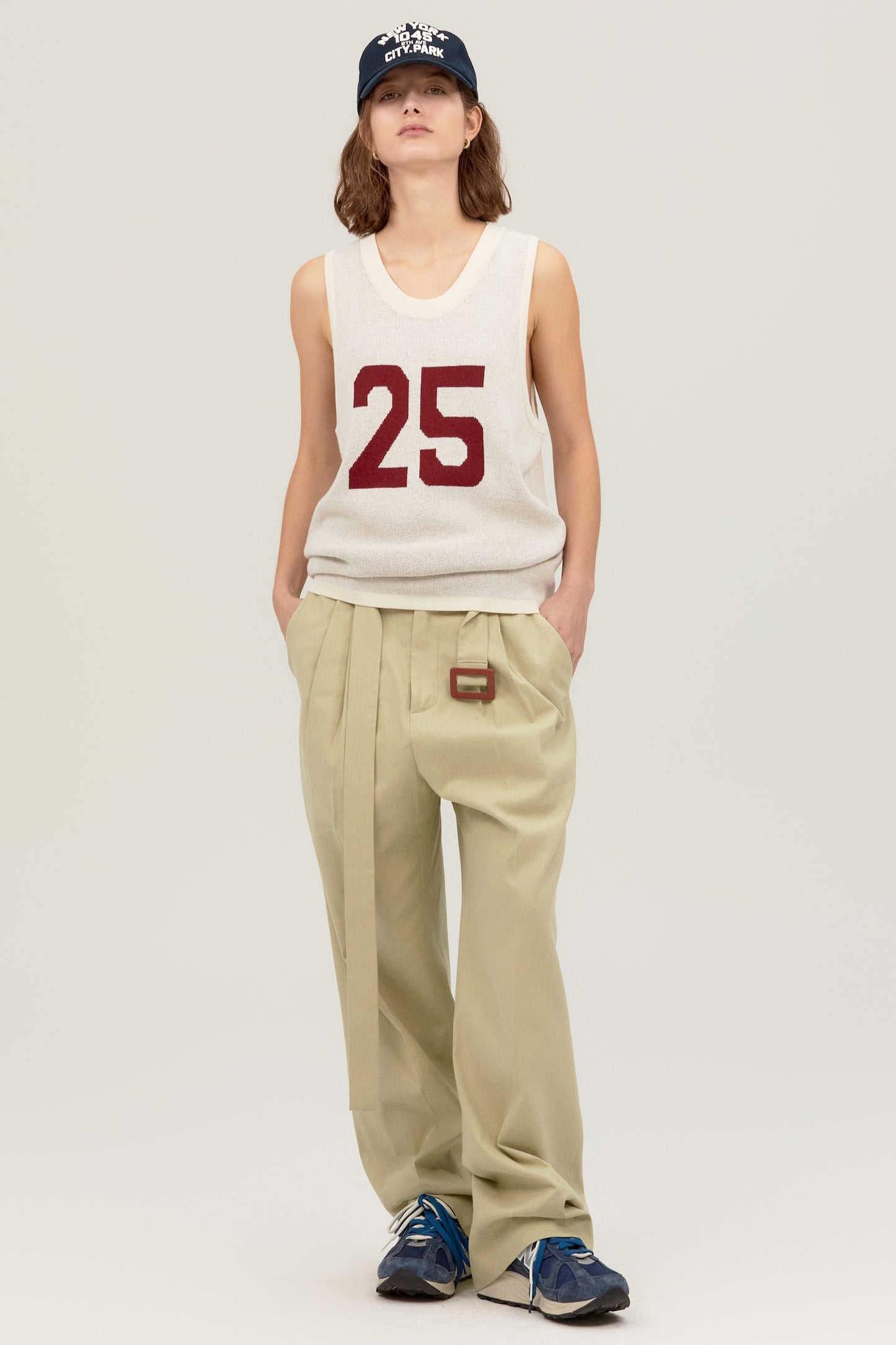 25 JACQUARD SLEEVELES KNIT IVORY