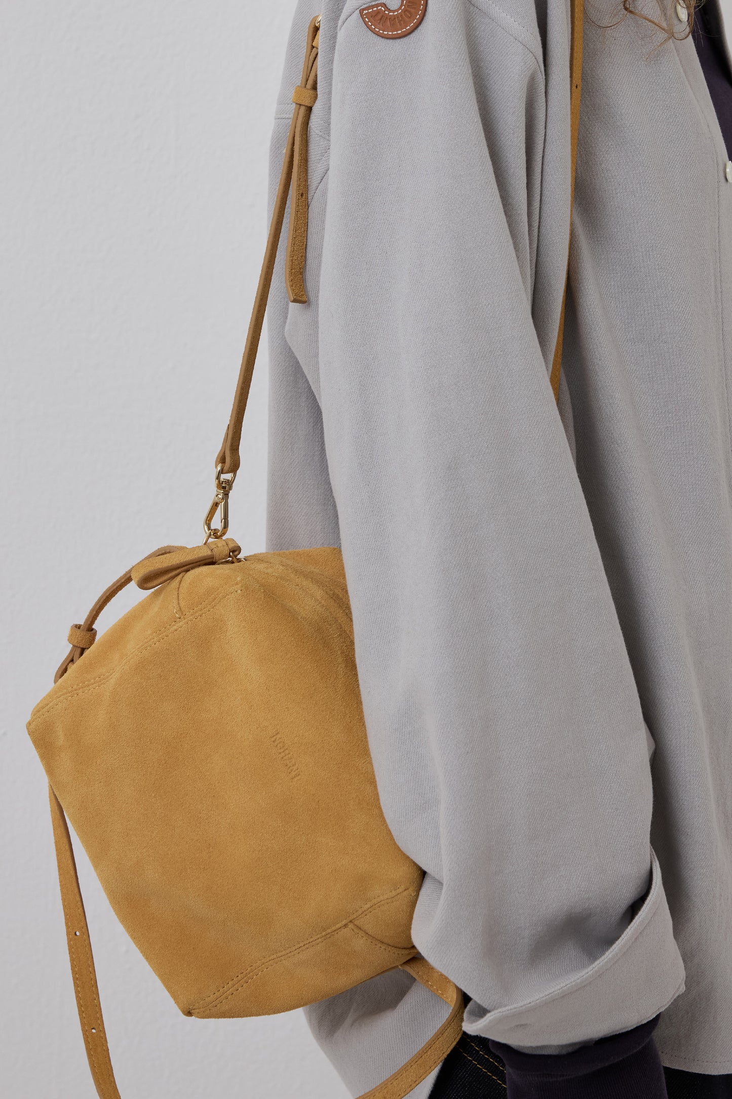 SUEDE PICNIC BAG YELLOW(COMING SOON)