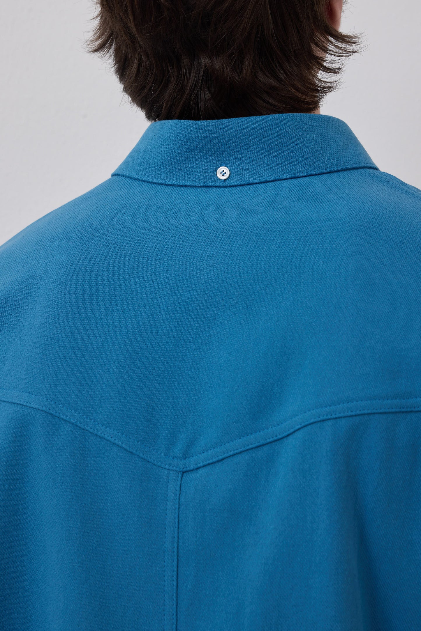 WORN-IN BUTTON DOWN SHIRT BLUE