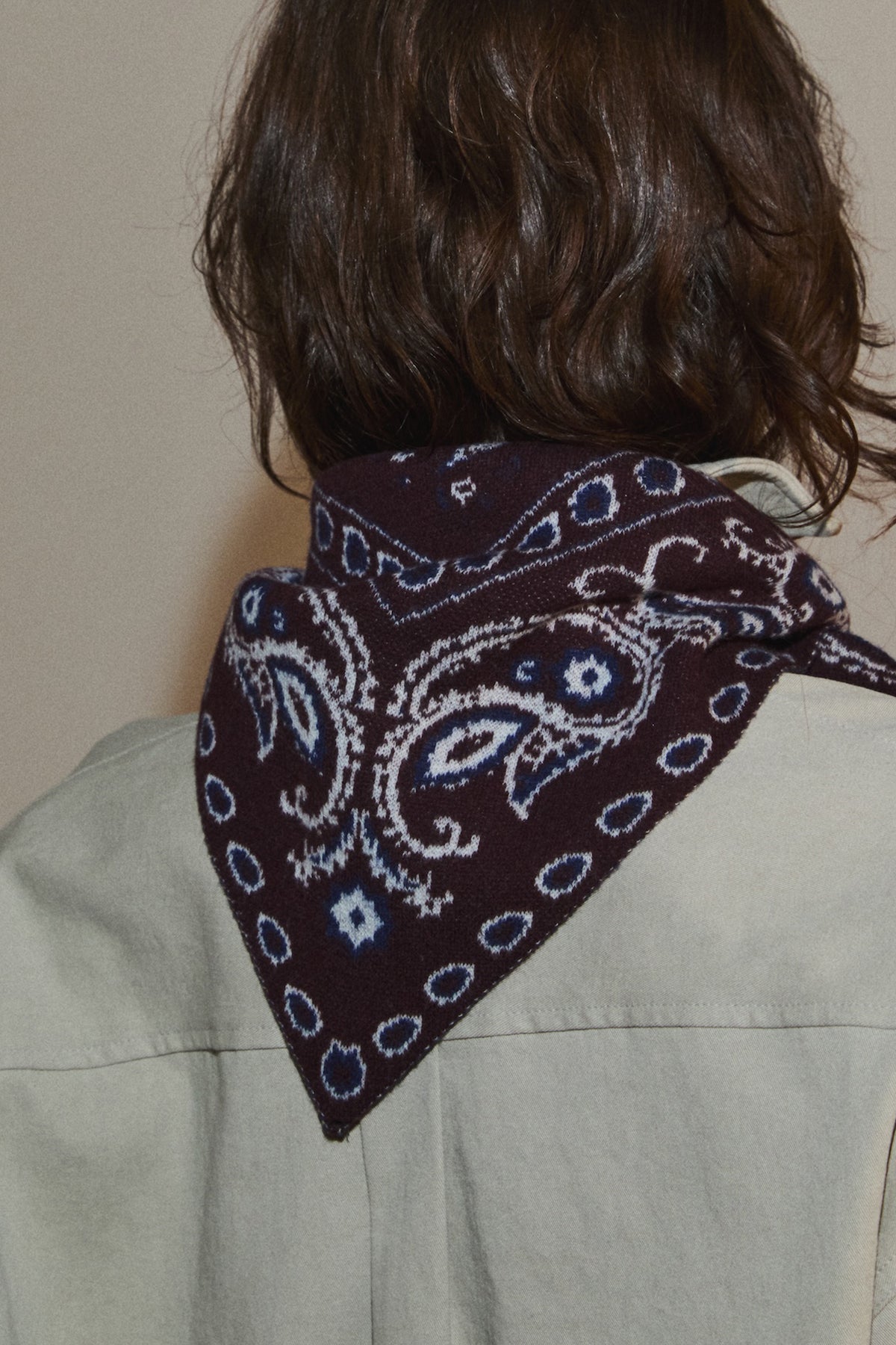 KNIT PAISLEY BANDANA