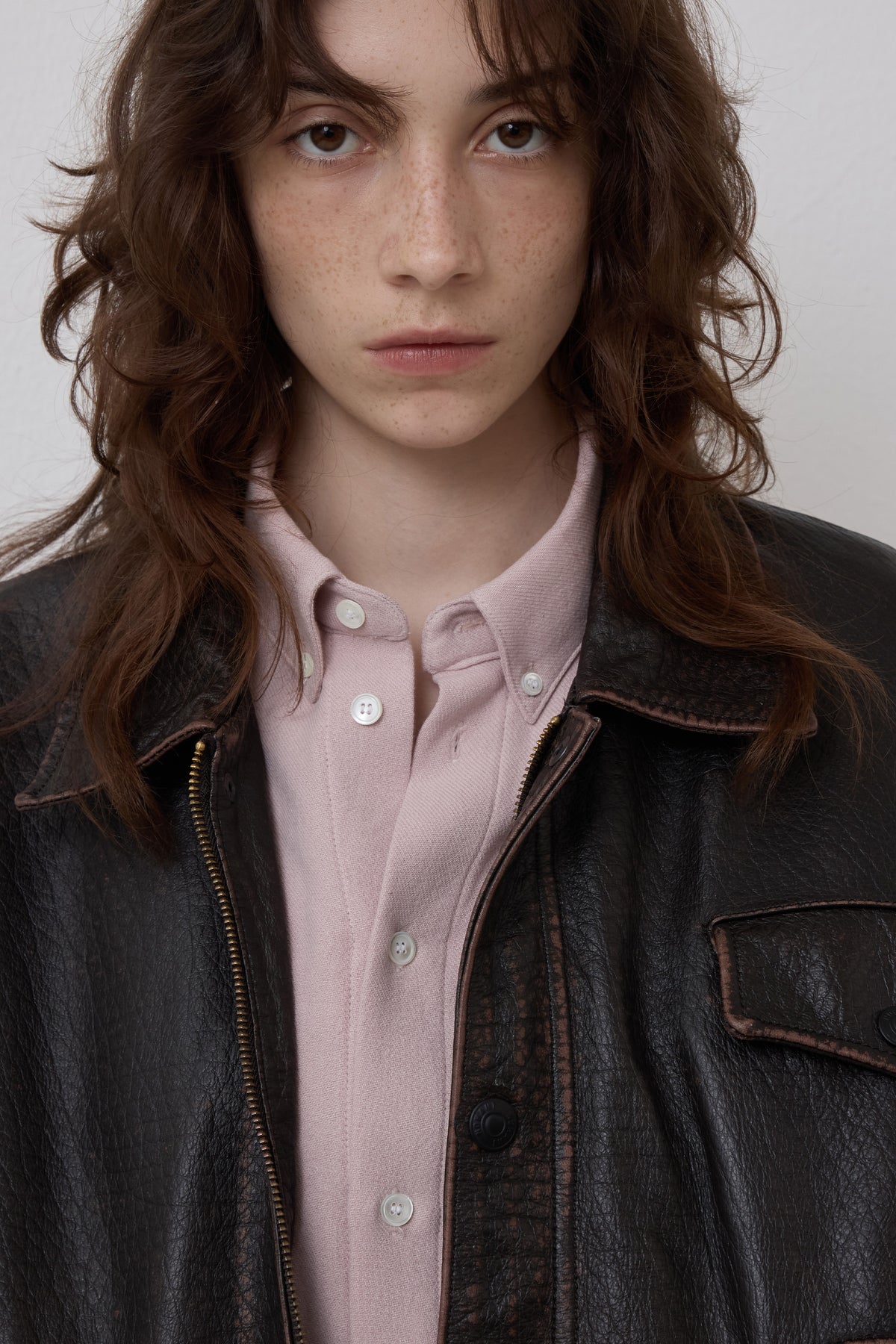 WORN-IN BUTTON DOWN SHIRT PINK