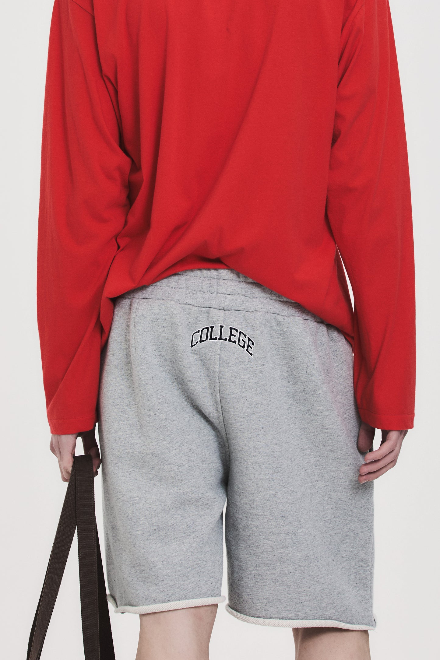 COLLEGE LOGO SWEAT SHORTS GRAY