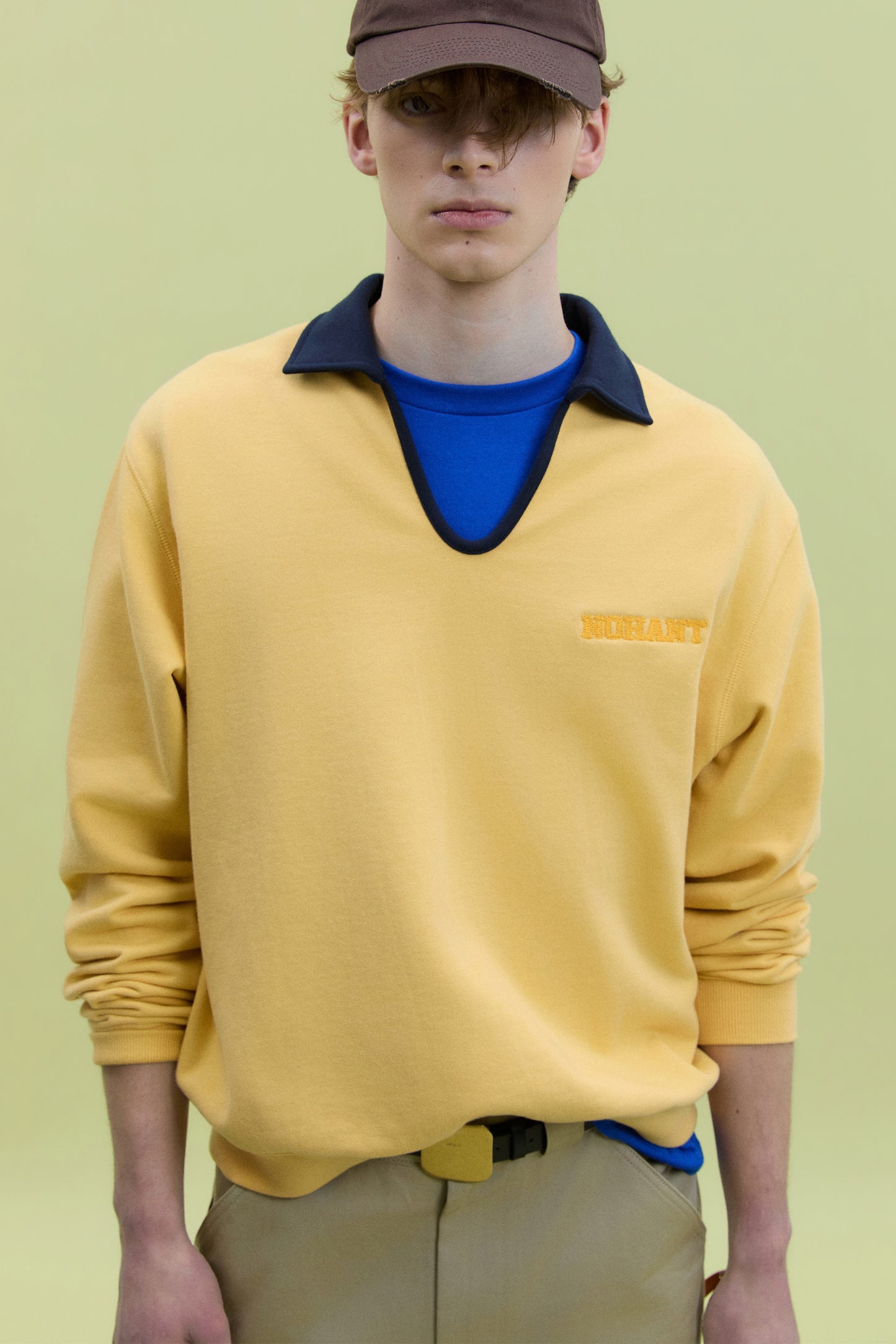 CLASSIC V-NECK SWEATSHIRT YELLOW