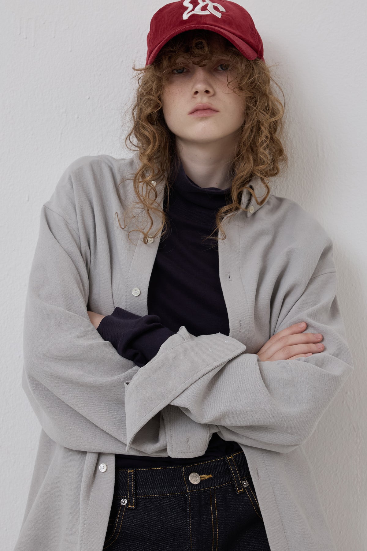 WORN-IN BUTTON DOWN SHIRT GRAY