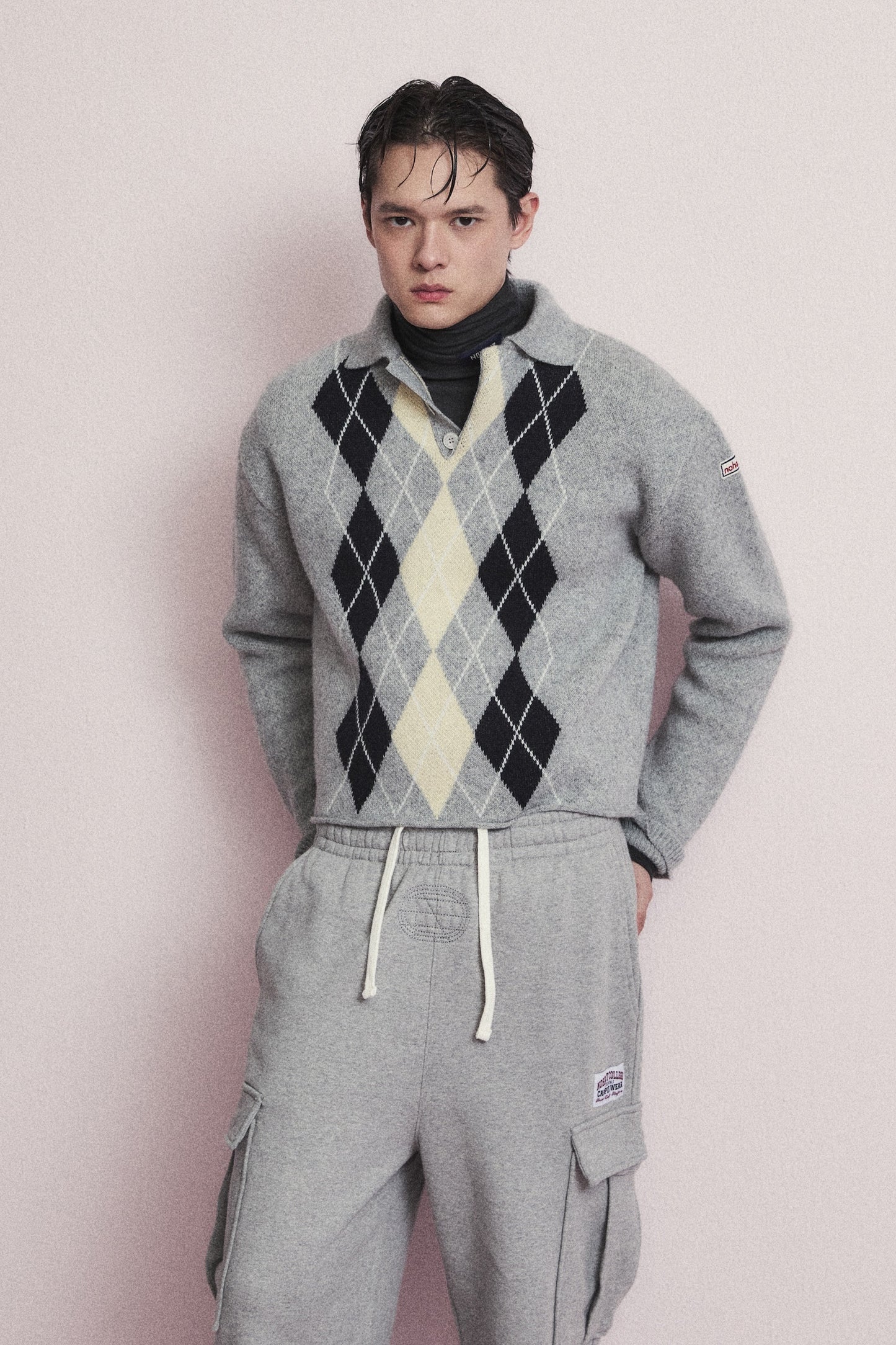 ARGYLE JACQUARD CROP KNIT GRAY