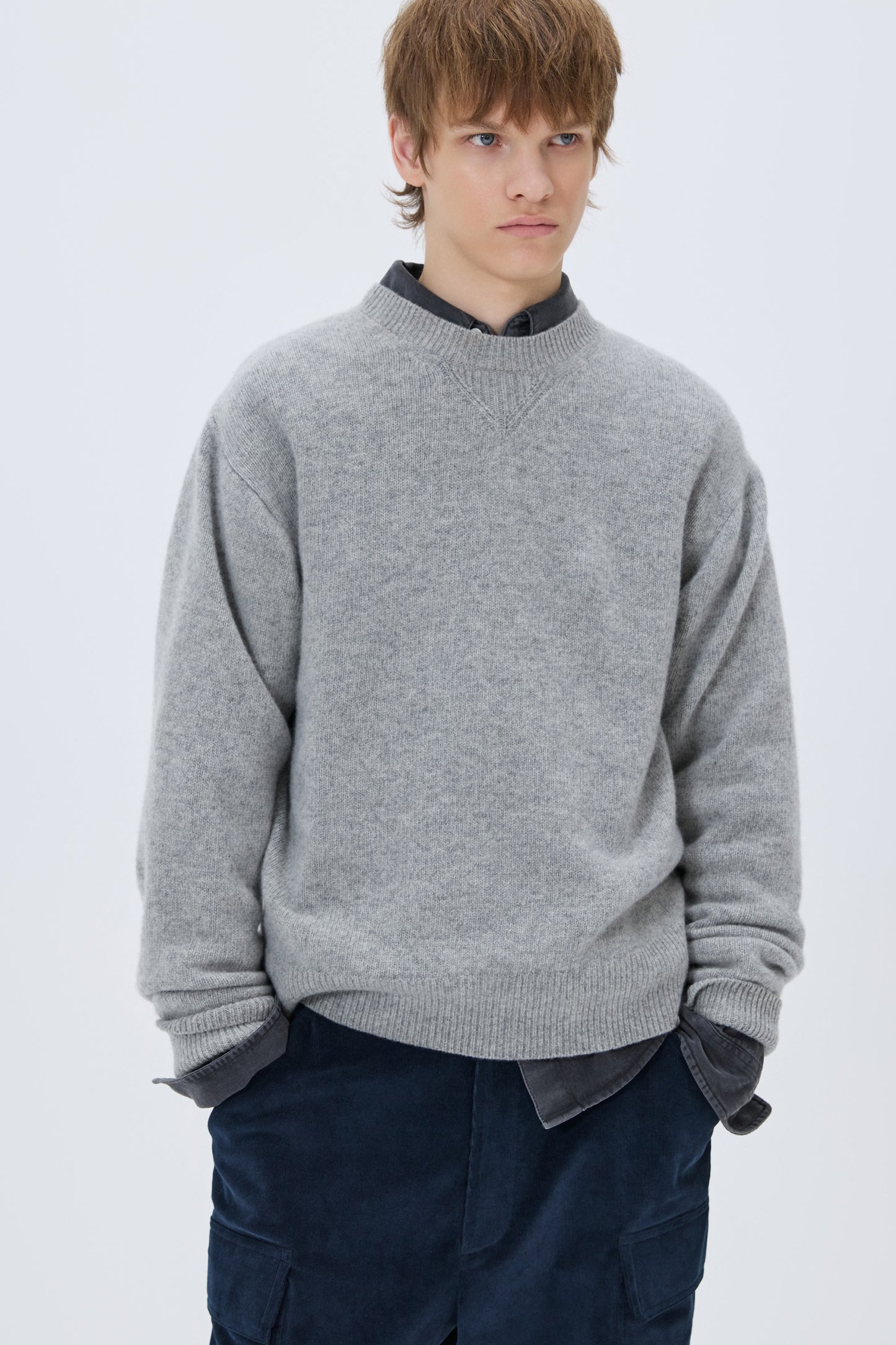 ESSENTIAL CASHMERE KNIT SWEATER GRAY