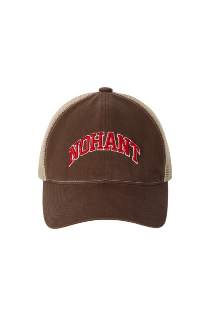 ARCH LOGO TRUCKER CAP BROWN