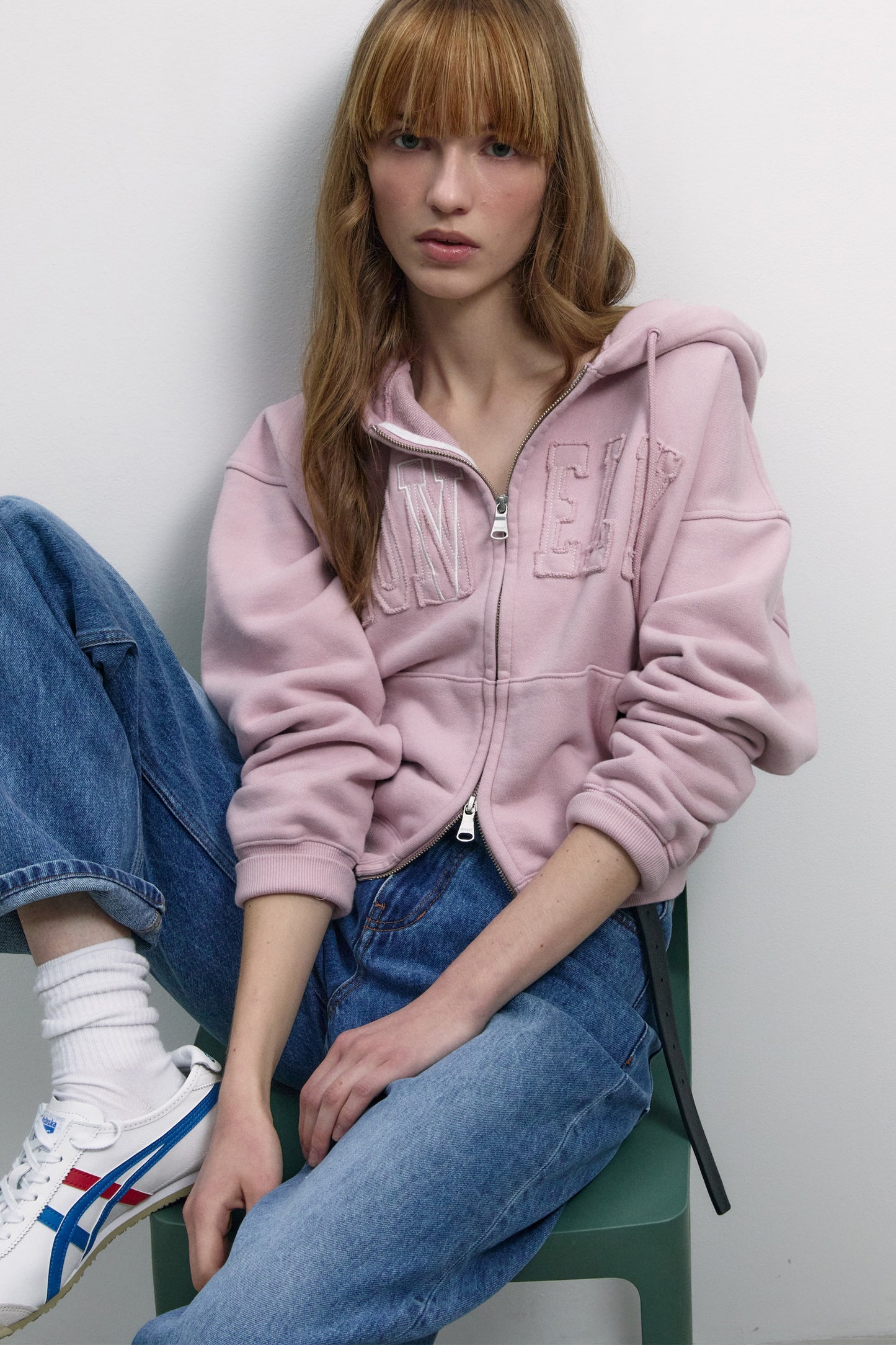 LONELY/LOVELY CROP HOODIE ZIP-UP PINK