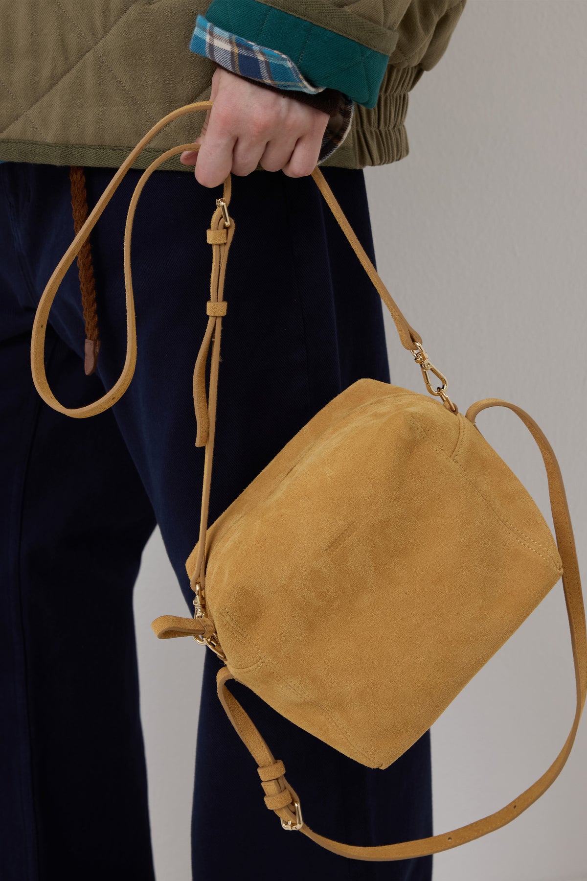 SUEDE PICNIC BAG YELLOW(COMING SOON)