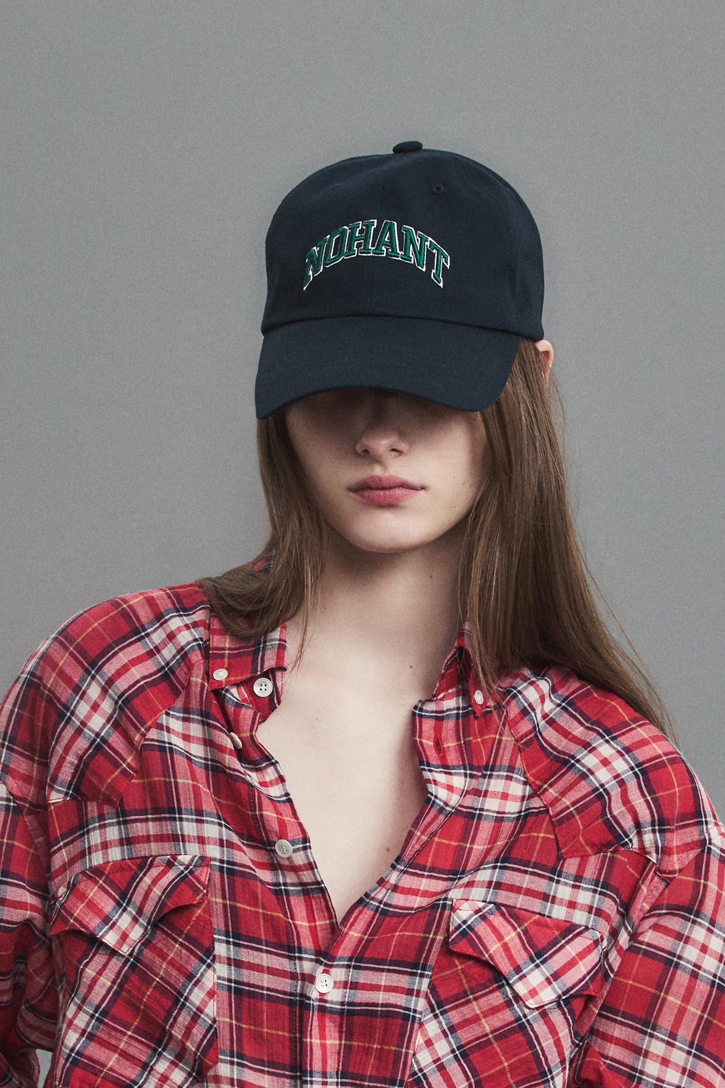 CONTRAST ARCH LOGO BALL CAP NAVY