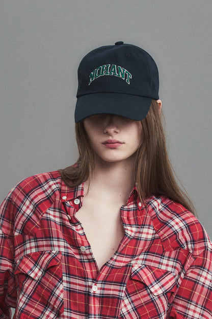 CONTRAST ARCH LOGO BALL CAP NAVY