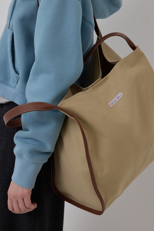 PIPING CARRYALL CAMPUS BAG BEIGE